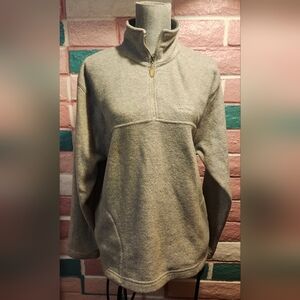 Cozy Women's Half-Zip Fleece Sweatshirt in Gray
